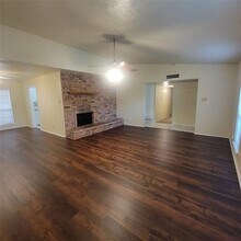 2113 Alder Trail in Grand Prairie, TX - Building Photo - Building Photo