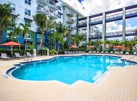 Santorini at Renaissance Commons in Boynton Beach, FL - Building Photo