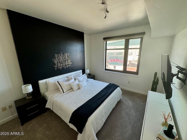 310 S 4th St in Phoenix, AZ - Building Photo - Building Photo