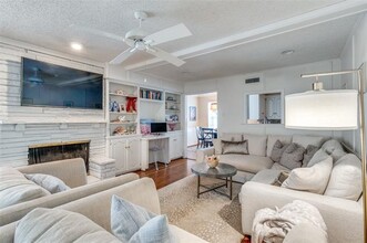 6234 E University Blvd in Dallas, TX - Building Photo - Building Photo