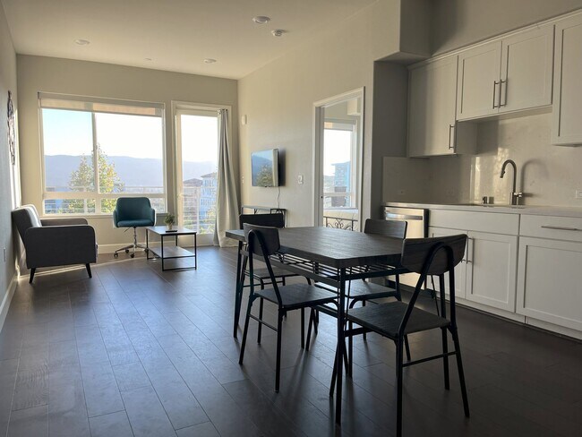 property at 255 Llano de los Robles Ave