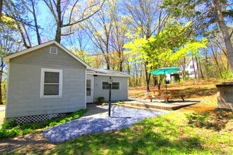 35 Glanhope Rd in Hopewell Junction, NY - Building Photo - Building Photo