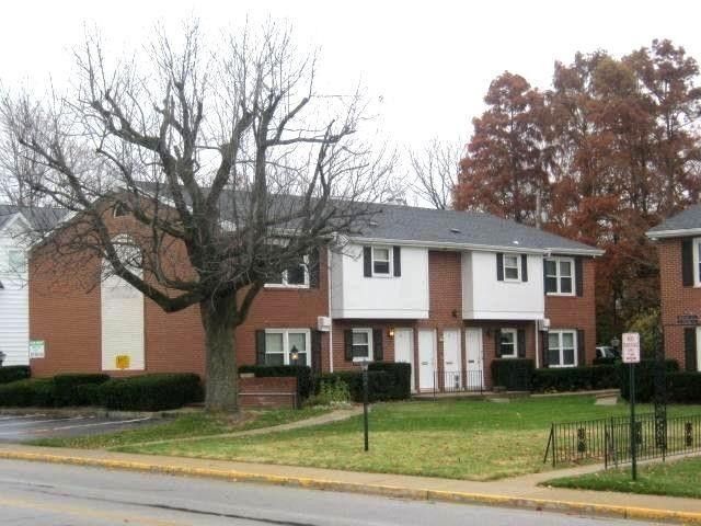 30 Farquhar Ave in Wilmington, OH - Building Photo