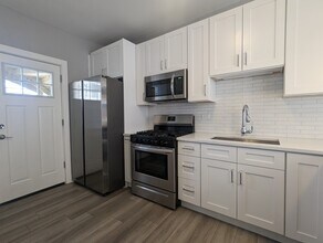 3943 N Janssen Ave, Unit s1 in Chicago, IL - Building Photo - Building Photo