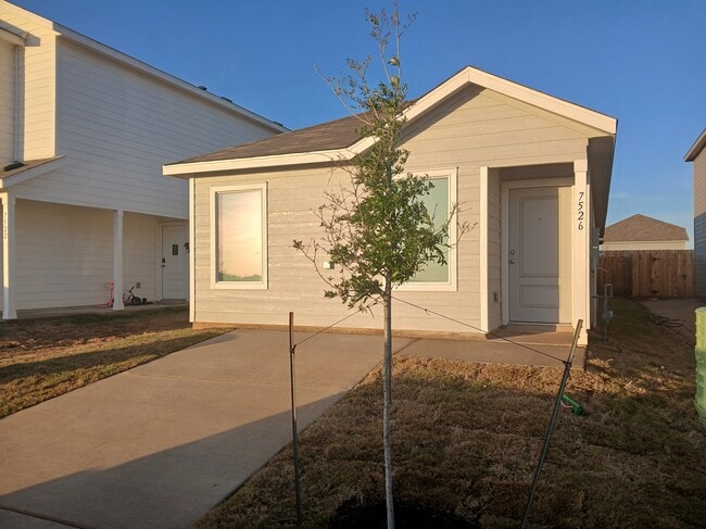 property at 7171 Sapphire Rdg