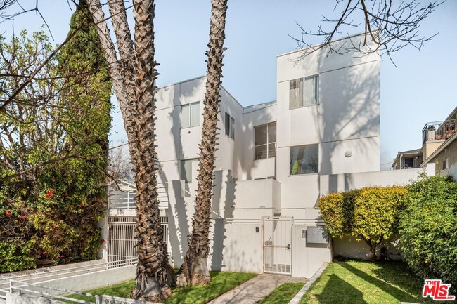 property at 1823 20th St