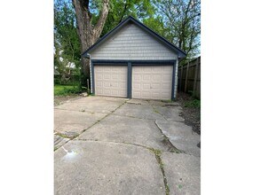 4117 E Lewis St in Wichita, KS - Building Photo - Building Photo