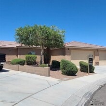 11319 S Sally Dr in Yuma, AZ - Building Photo - Building Photo