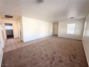 11036 Parete Ct in Las Vegas, NV - Building Photo - Building Photo