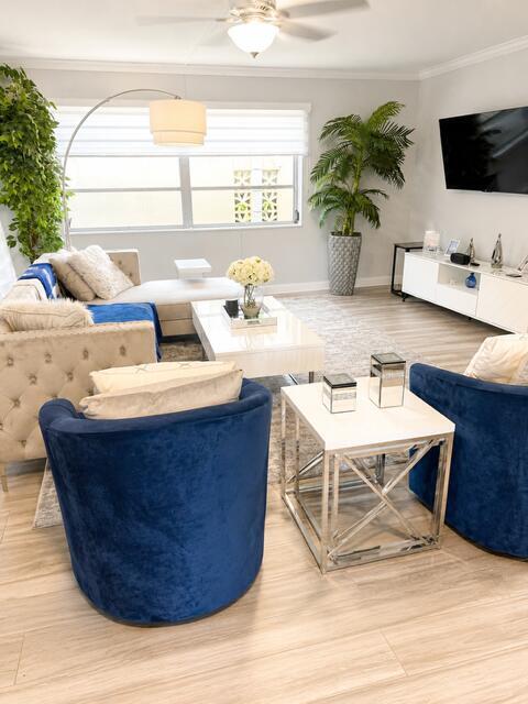 property at 371 SW 8th St