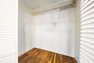 124 Wayne St in Jersey City, NJ - Building Photo - Building Photo