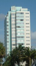 Birch Tower in Fort Lauderdale, FL - Foto de edificio - Building Photo