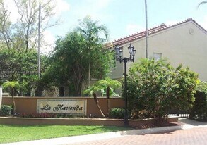 18342 NW 68th Ave in Hialeah, FL - Building Photo