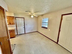 1228 N Texas Ave in Ada, OK - Building Photo - Building Photo
