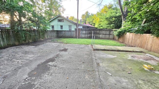 1540 Tutwiler Ave in Memphis, TN - Foto de edificio - Building Photo