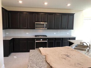 2436 Valley Ln in Carrollton, TX - Building Photo - Building Photo