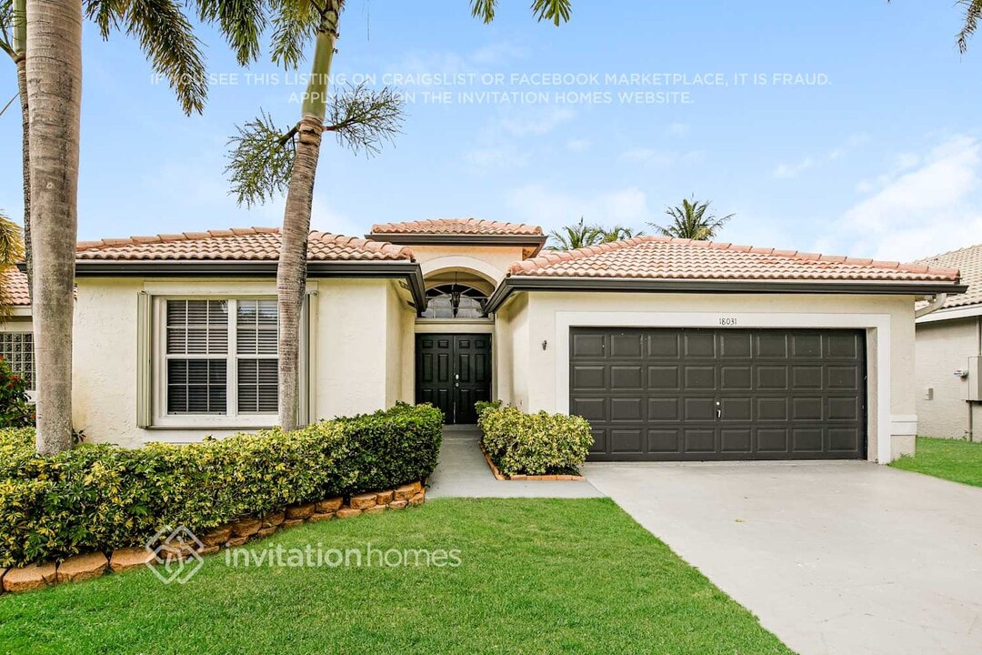 18031 SW 18th St in Miramar, FL - Foto de edificio