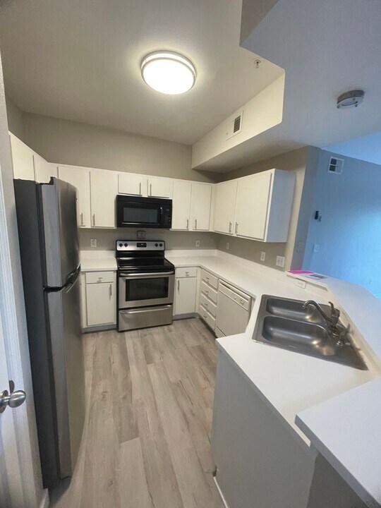 2025 Erving Cir in Ocoee, FL - Building Photo