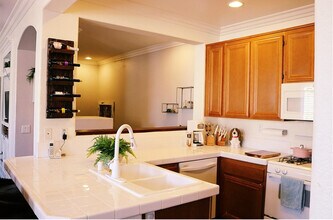 2744 Crown Ridge Rd in Chula Vista, CA - Building Photo - Building Photo