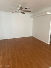 5250 Souvenir Ln in Las Vegas, NV - Building Photo - Building Photo