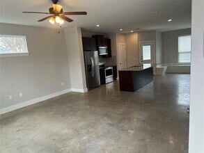 813 Northington St in Burnet, TX - Building Photo - Building Photo