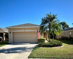 11901 Tempest Harbor Loop in Venice, FL - Building Photo