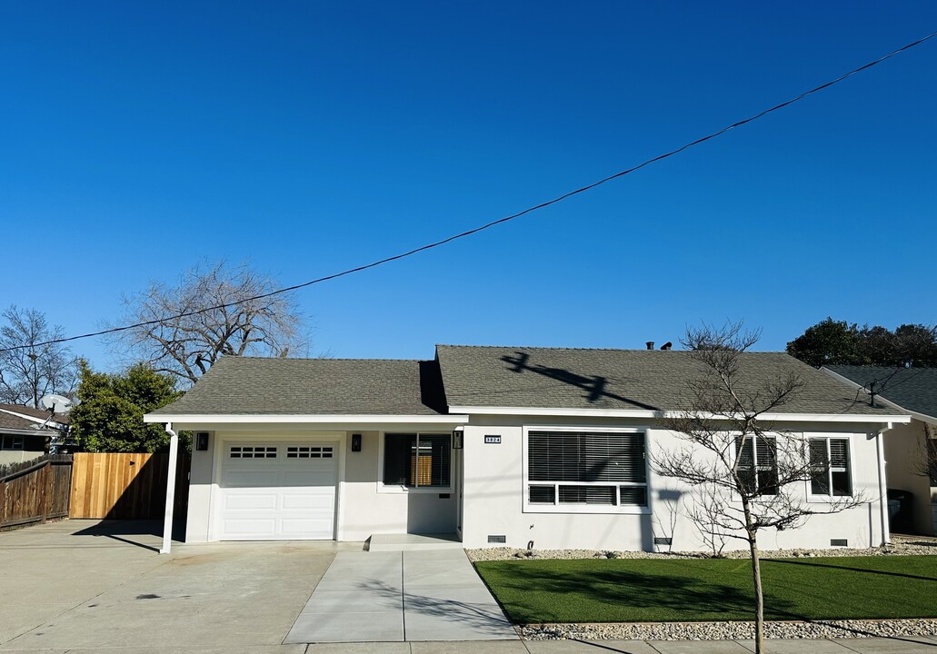 3824 Harvard Way in Livermore, CA - Building Photo