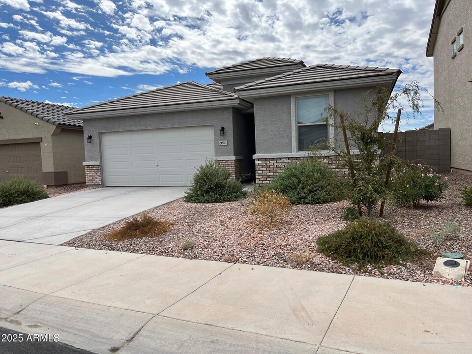 21563 W Sonora St in Buckeye, AZ - Building Photo