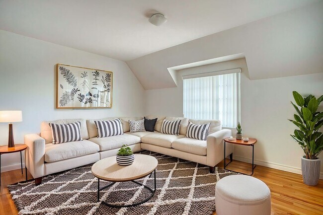 property at 2564 W 5th St
