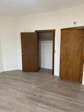184 W Wisconsin Ave, Unit 4 in Kaukauna, WI - Building Photo - Building Photo