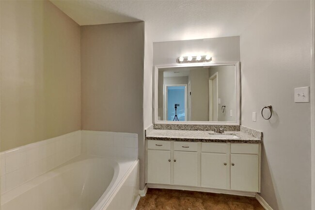 5006 Natchez Ridge Ct