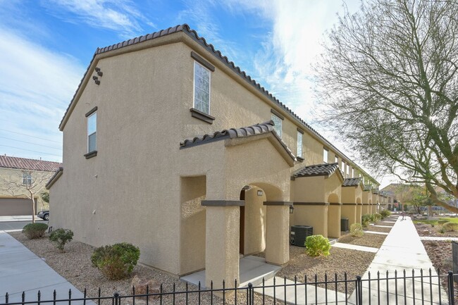 5202 Dubris Dr in Las Vegas, NV - Building Photo - Building Photo