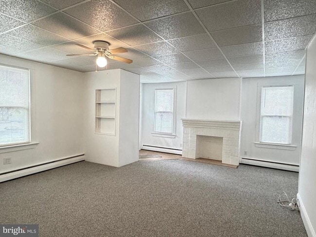 property at 1087 Buttonwood Ave