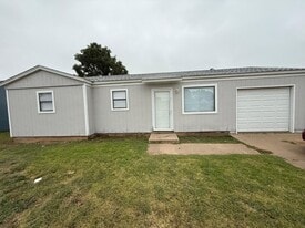 3818 NE 26th Ave in Amarillo, TX - Building Photo