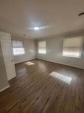 1136 Grenshaw Dr in St. Louis, MO - Building Photo - Building Photo