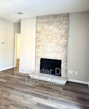 13219 Emily Rd in Dallas, TX - Building Photo - Building Photo