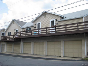 304 Iron Alley in Slatington, PA - Building Photo - Building Photo