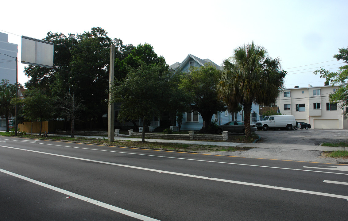 326 5th Ave N in St. Petersburg, FL - Building Photo