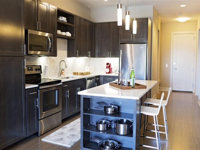 property at 806 Jackson Hill St