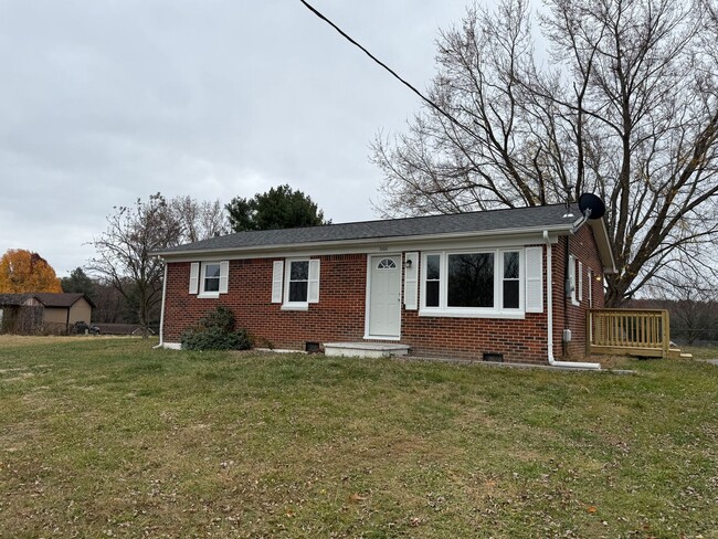 6166 Wesley St in Dublin, VA - Building Photo - Building Photo