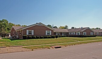 1130 Bishop Dr in Dayton, OH - Building Photo
