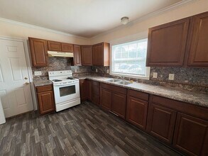 4812 E W.T. Harris Blvd in Charlotte, NC - Building Photo - Building Photo