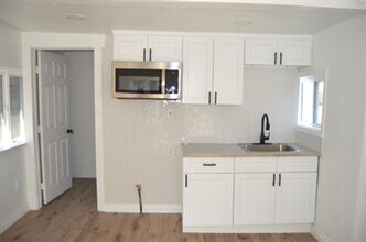 2681 Pomeroy Ave in Los Angeles, CA - Foto de edificio - Building Photo