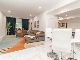 223 Atherton St in Charlotte, NC - Building Photo