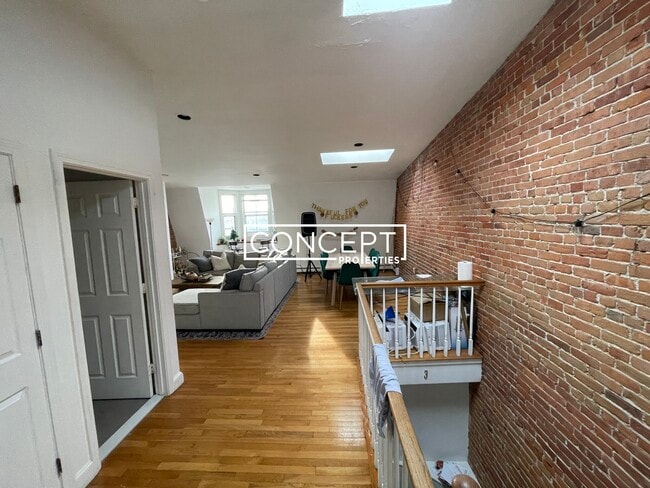 480 Massachusetts Ave, Unit 3 in Boston, MA - Building Photo - Building Photo