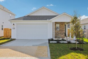 1004 Yaupon Holly Dr in Georgetown, TX - Building Photo