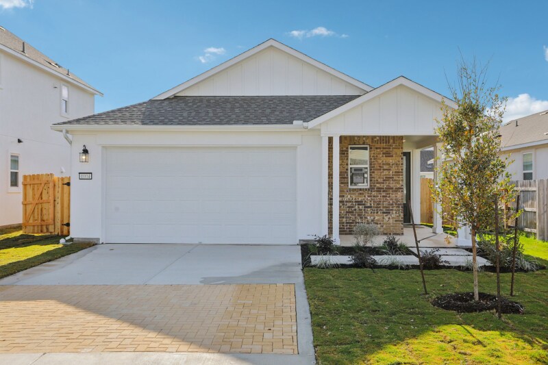 1004 Yaupon Holly Dr in Georgetown, TX - Building Photo