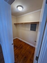 271 Franklin St, Unit 2W in Fall River, MA - Building Photo - Building Photo