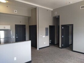 800 Isabel Bloom Way in Davenport, IA - Building Photo