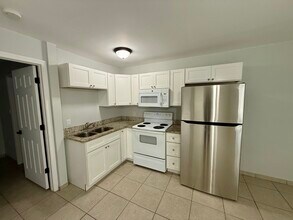 8316 N 10th St in Tampa, FL - Building Photo - Building Photo